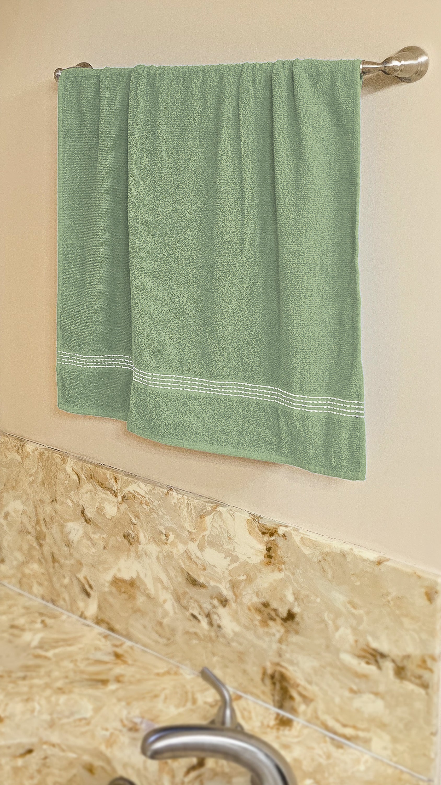 27"x50" Green Wholesale Value Bath Towels 48-Pack – Bulk Case of 48